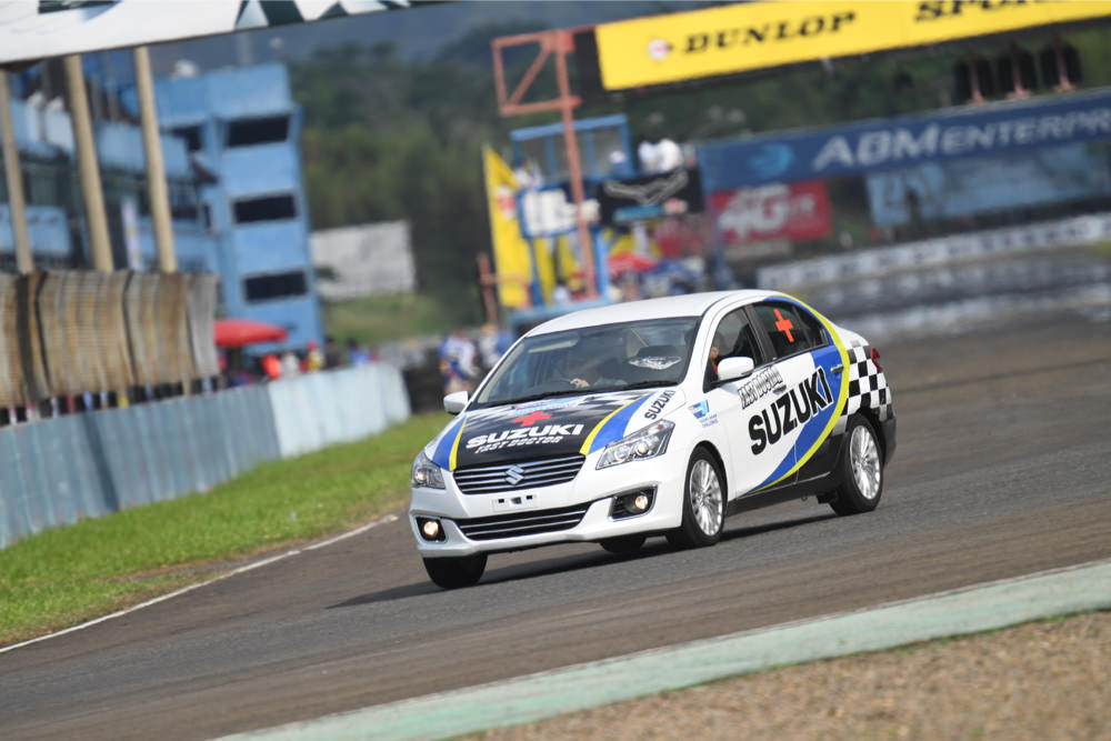 Suzuki Safety Car 2016